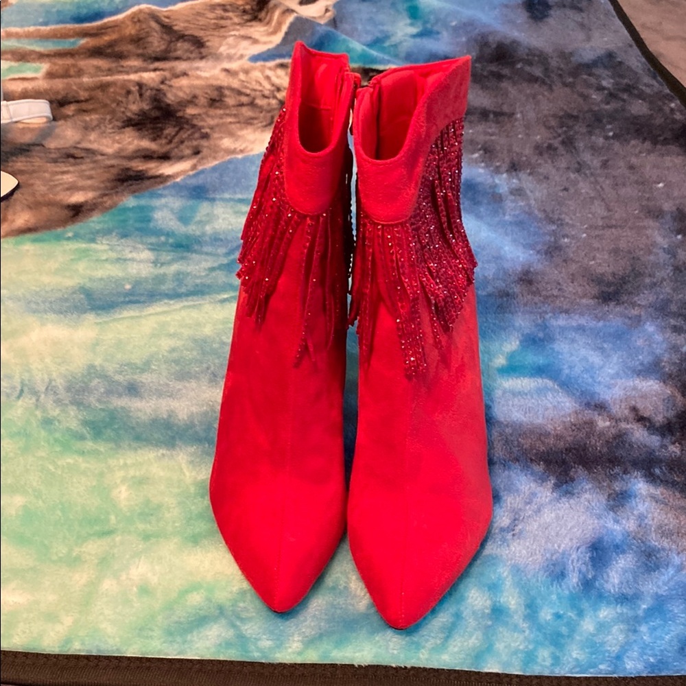 TOP Moda Red Heeled Boots with Fringe